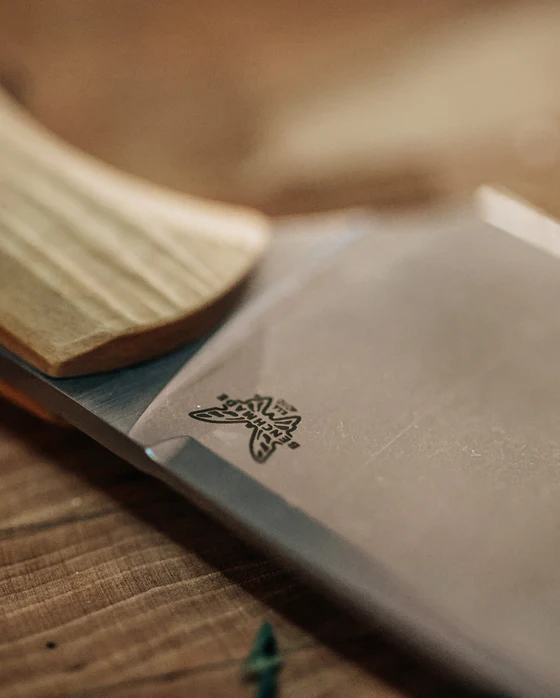 Benchmade Dacian | Brown Canvas Micarta | Spear Point