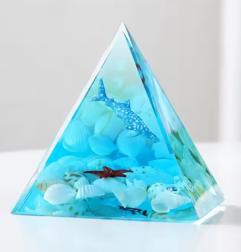 Resin Shark Pyramid 6cm